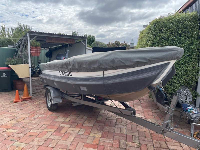 Quintrex 420 Dory