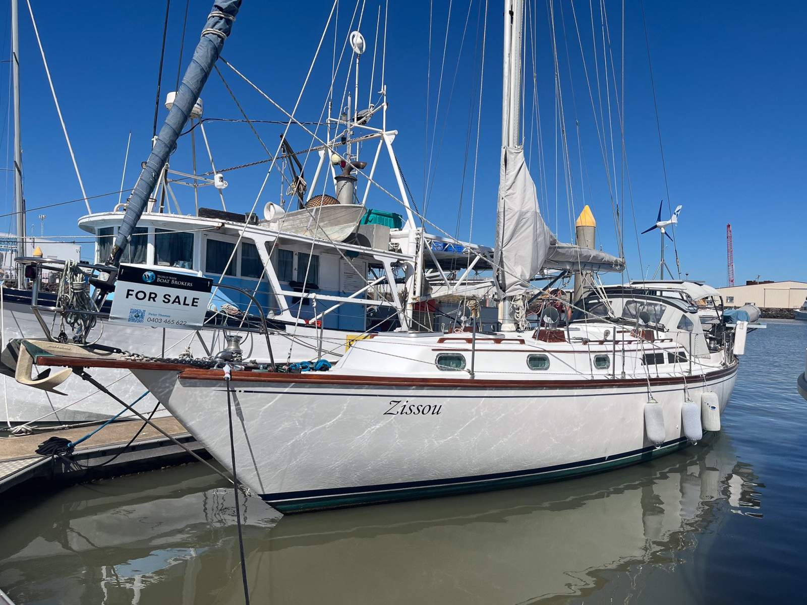 Cape Dory 40