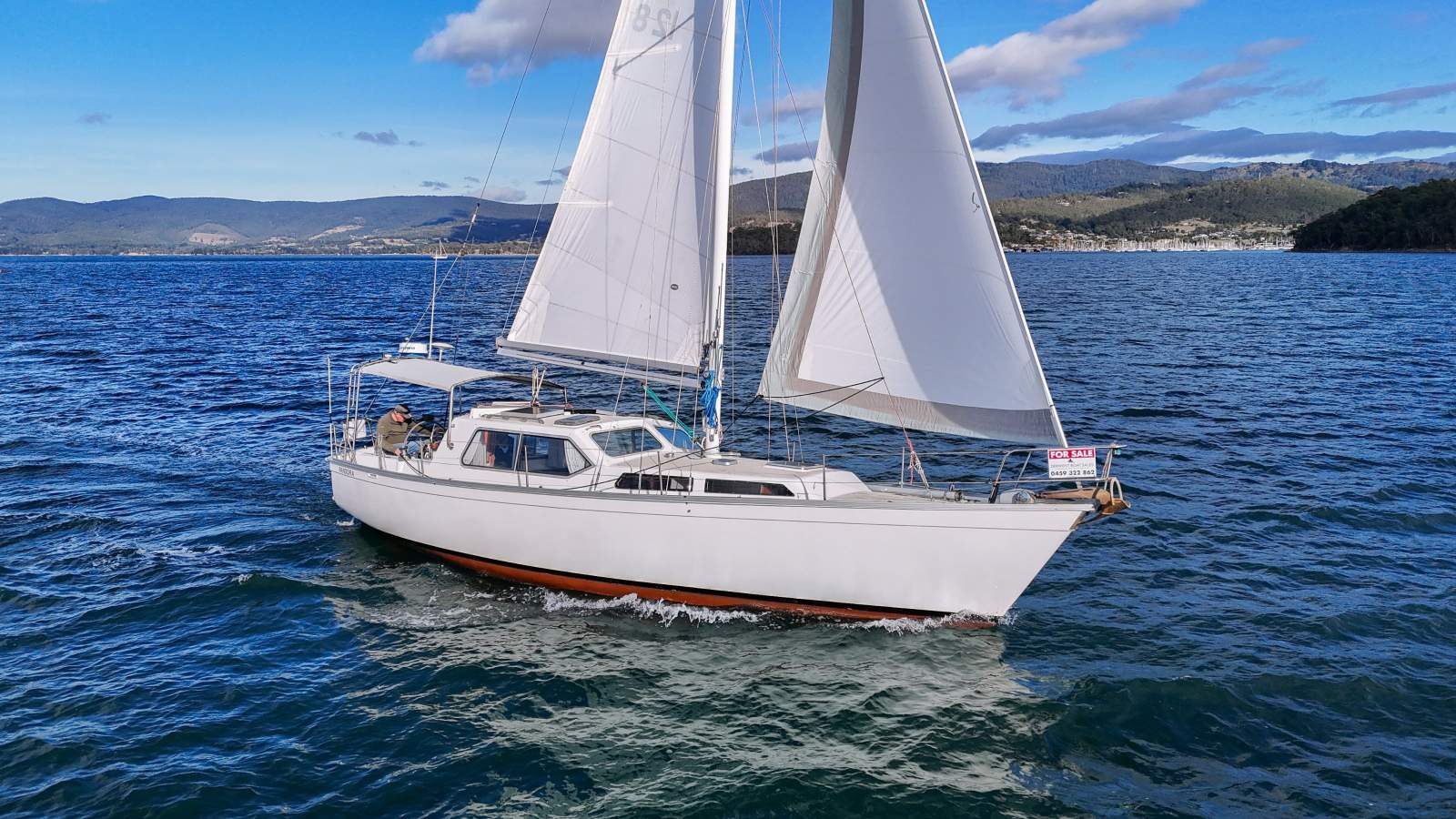 Zeston 36 EXCELLENT CONDITION WITH MANY UPGRADES