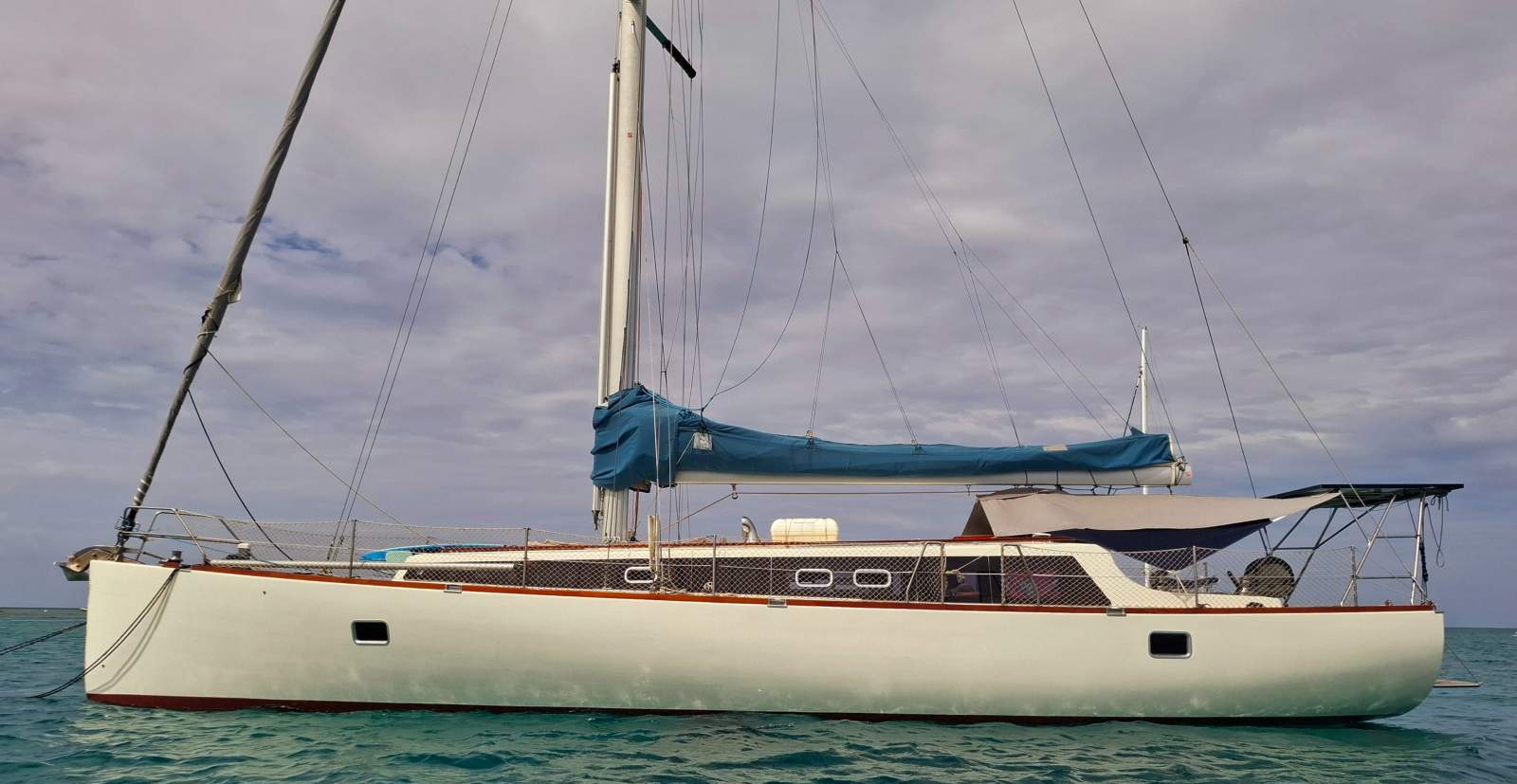 Custom Convention Cutter 48