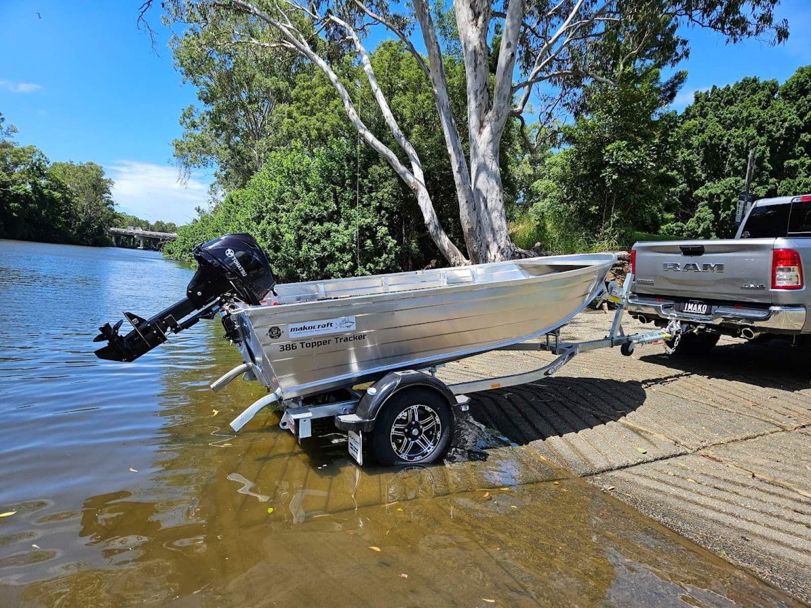 Makocraft 386 Topper Tracker NEW AND IN STOCK