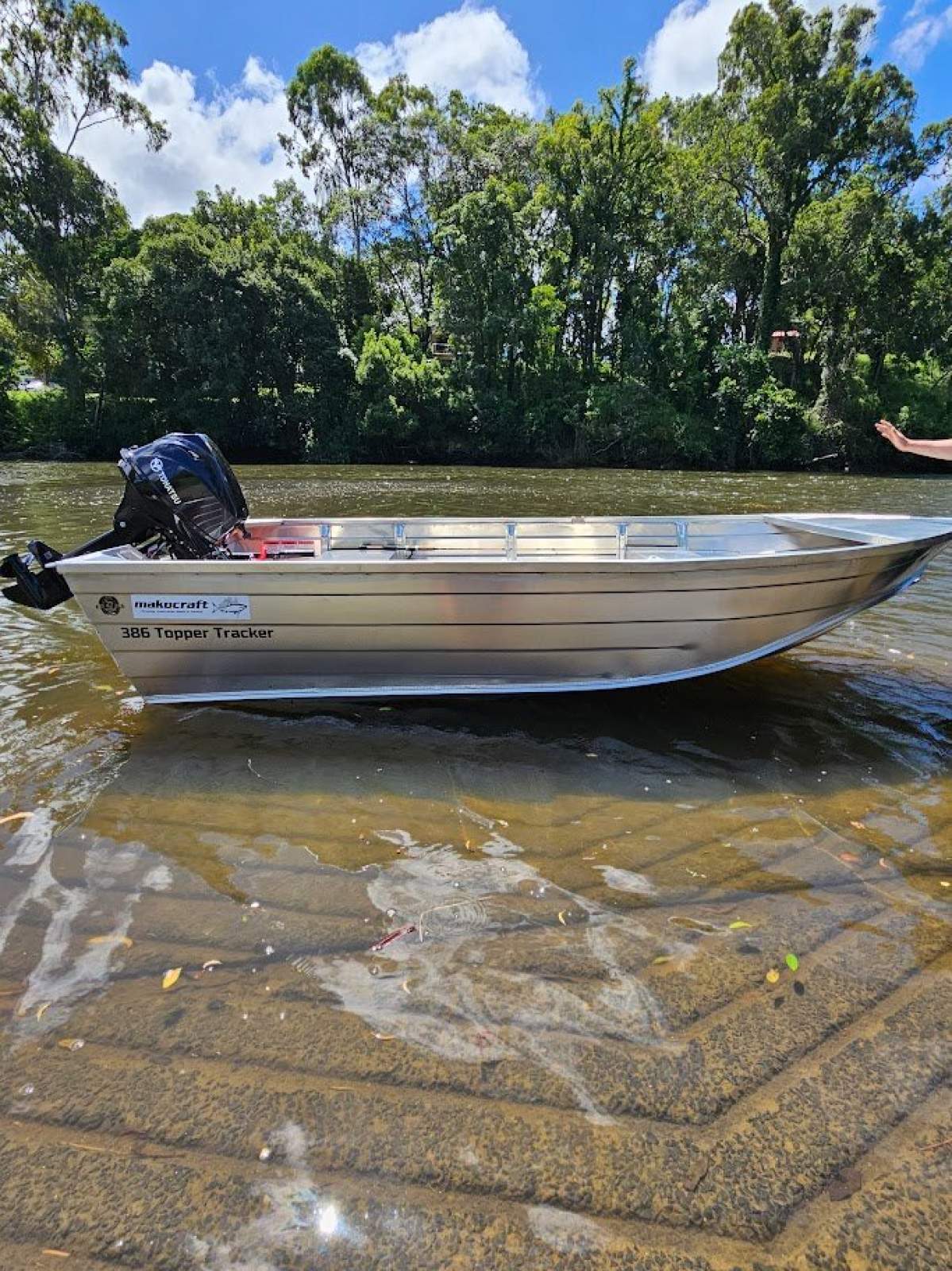 New Makocraft 386 Topper Tracker NEW AND IN STOCK