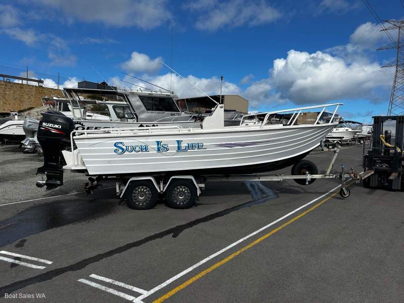 Trailcraft 640 Centre Console 2010 Model 150Hp Suzuki 4stroke motor