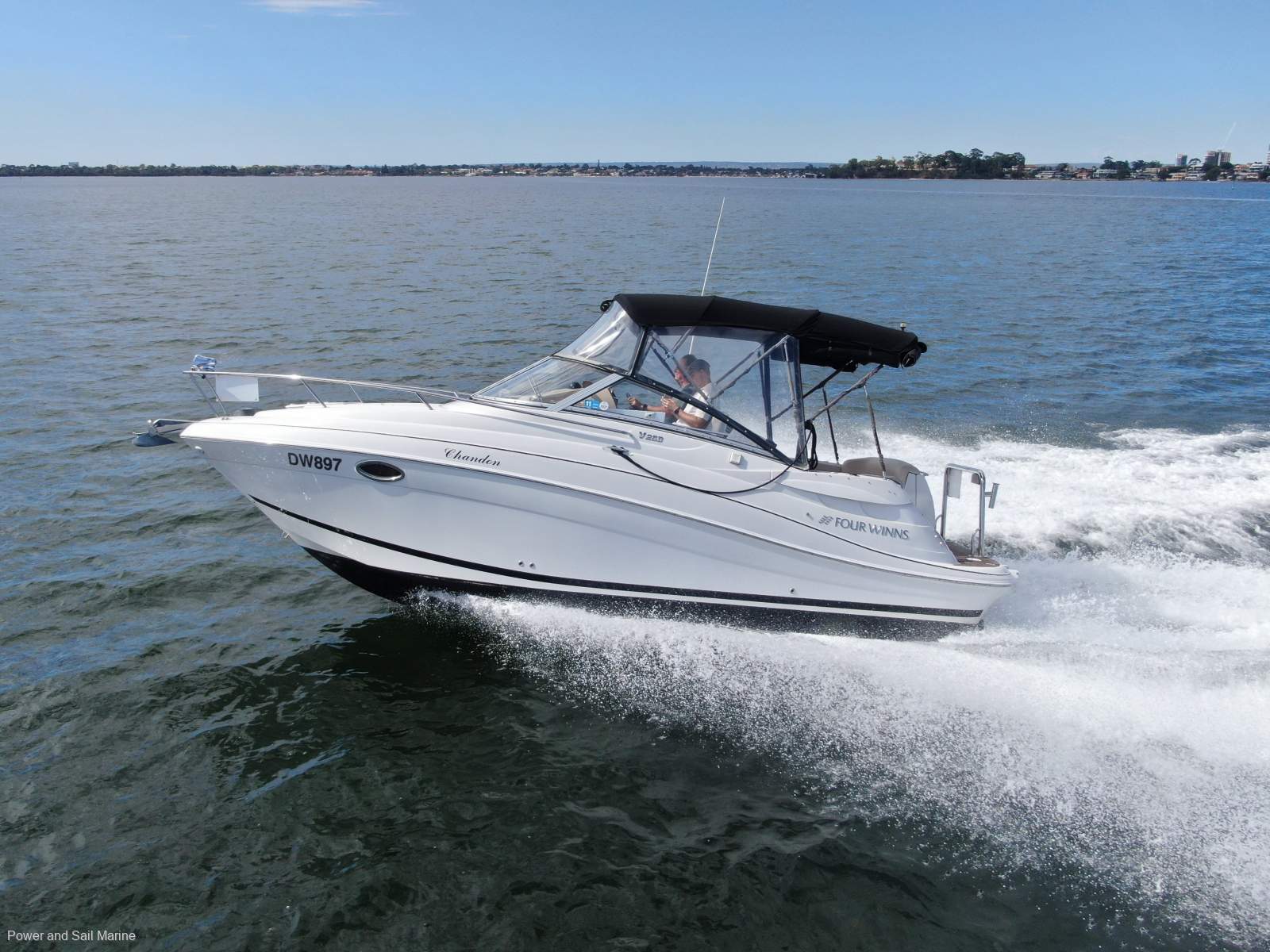 Four Winns Vista 258 Good Condition, Great Servicing History