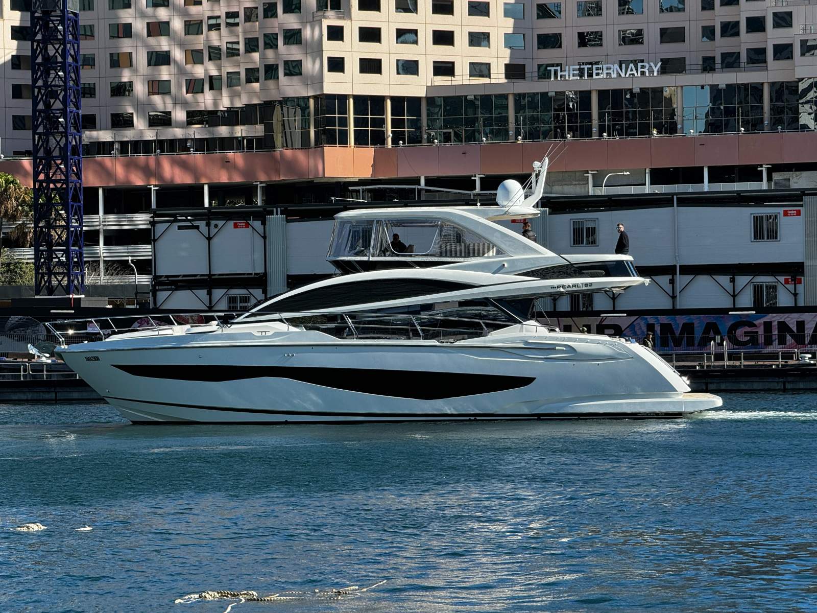 Pearl 62