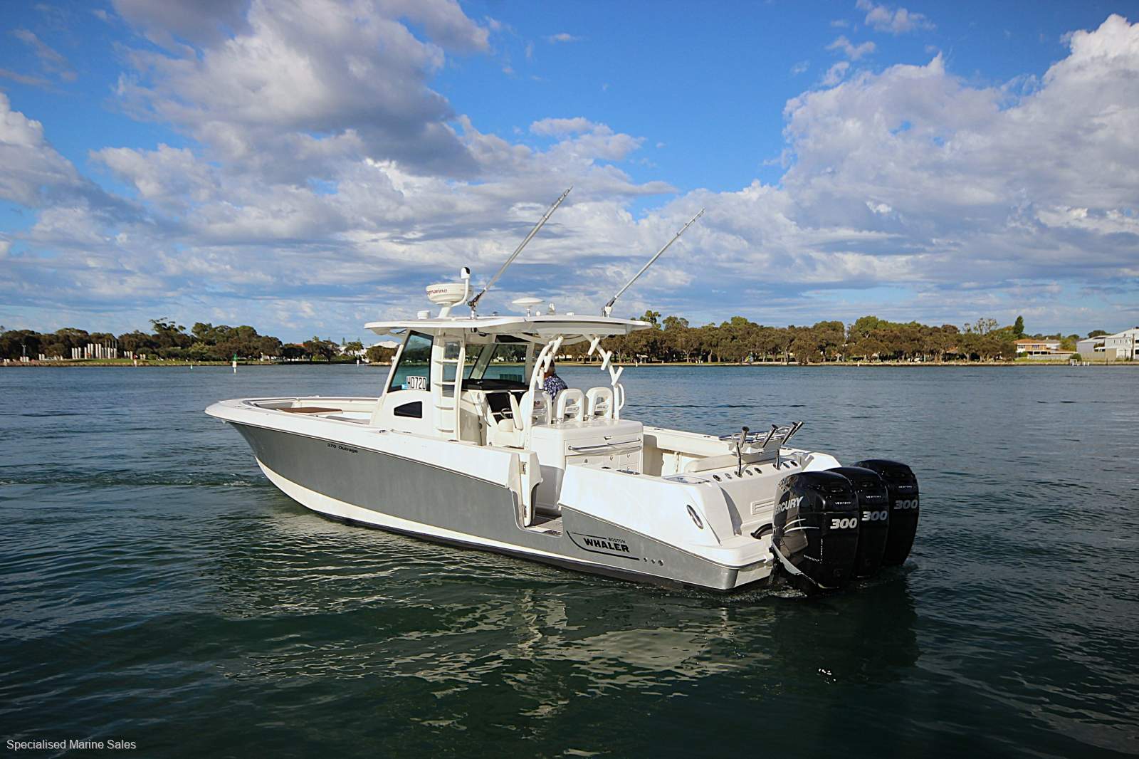 Boston Whaler 370 Outrage *** A SERIOUS OFFSHORE MACHINE *** $599,000***