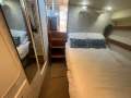Mustang 3800 Flybridge Cruiser