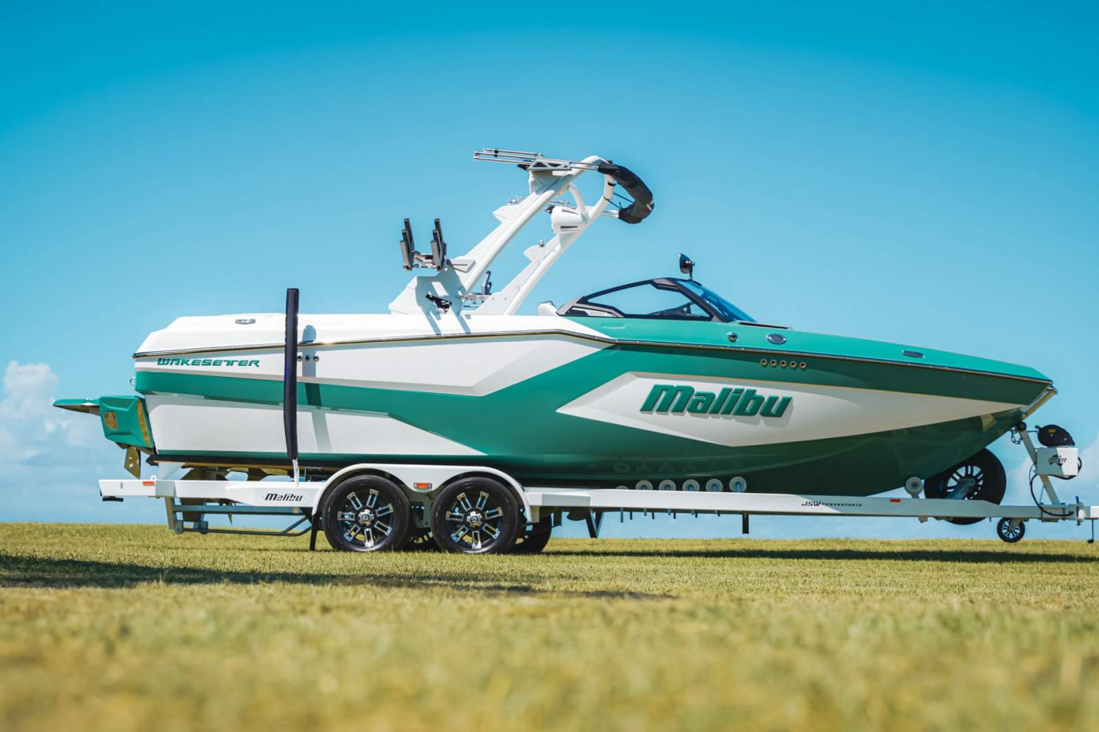 New Malibu Wakesetter 23 Mxz