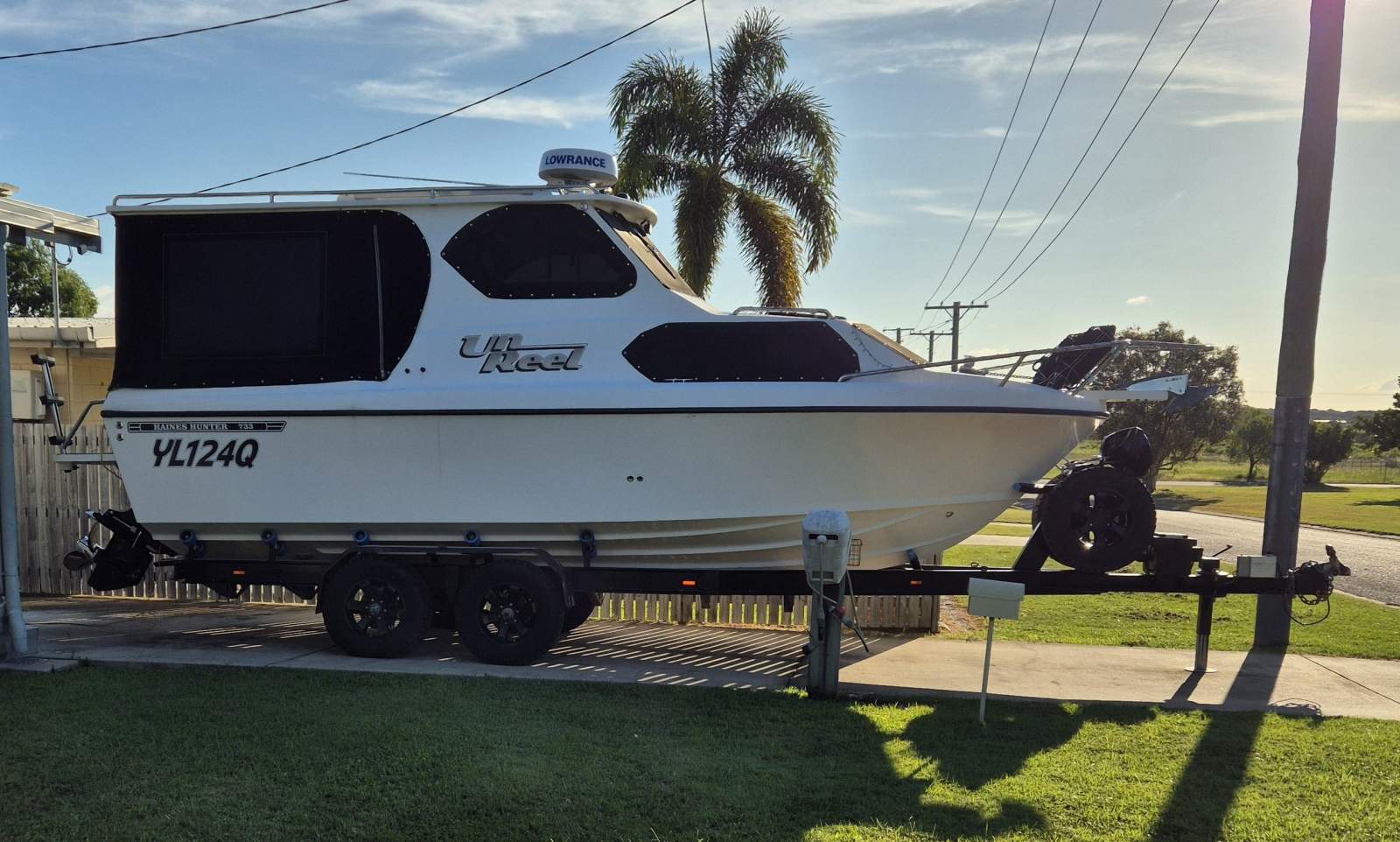 Haines Hunter 733 Half Cabin