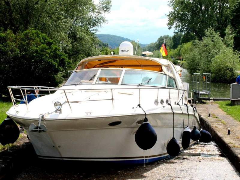 Sea Ray 370 Sundancer