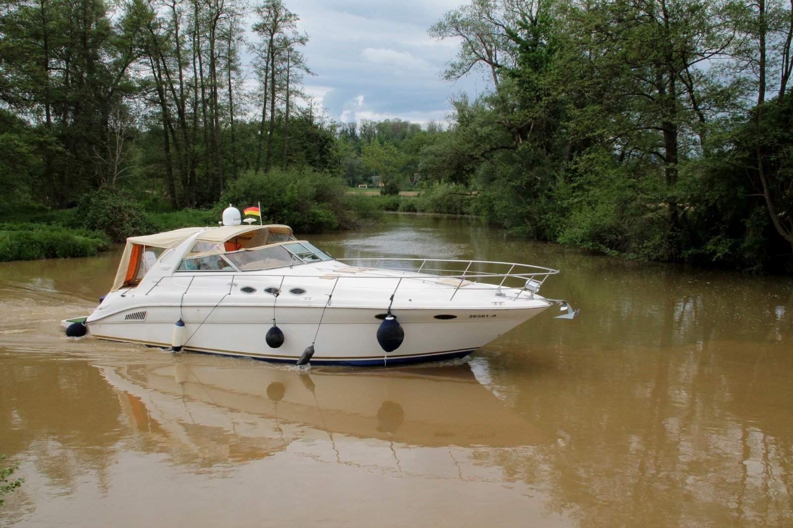 Sea Ray 370 Sundancer