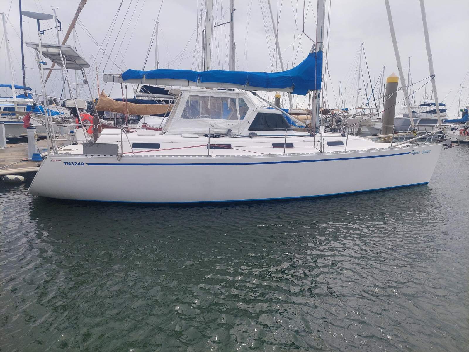 Jarkan Aurora 39