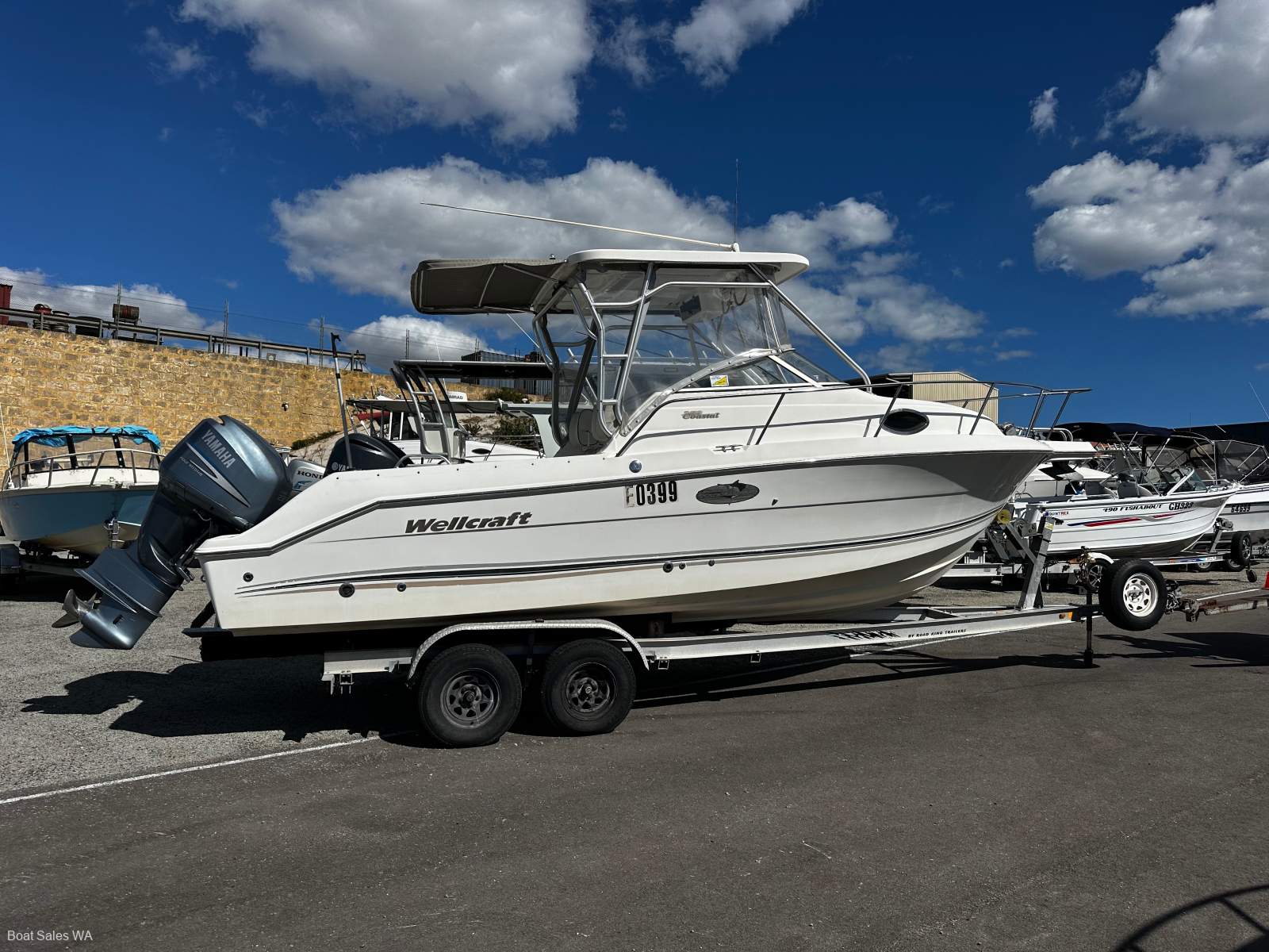 Wellcraft 250 Coastal 2001 Model 225hp Yamaha 4 stroke motor.
