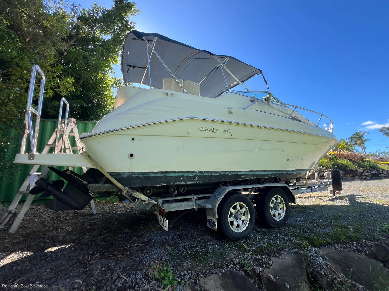 Sea Ray 240 Sundancer