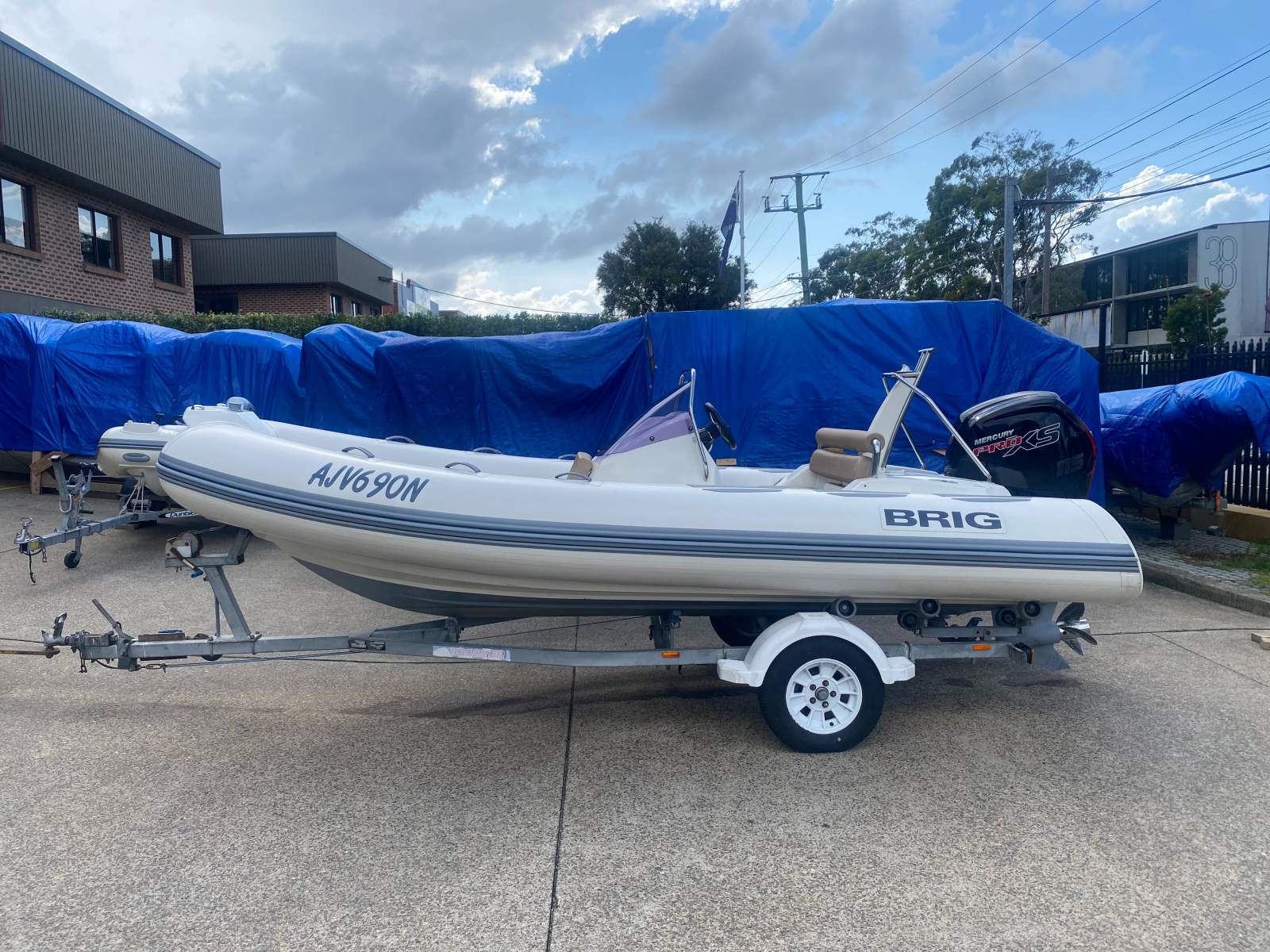 Brig Eagle 480