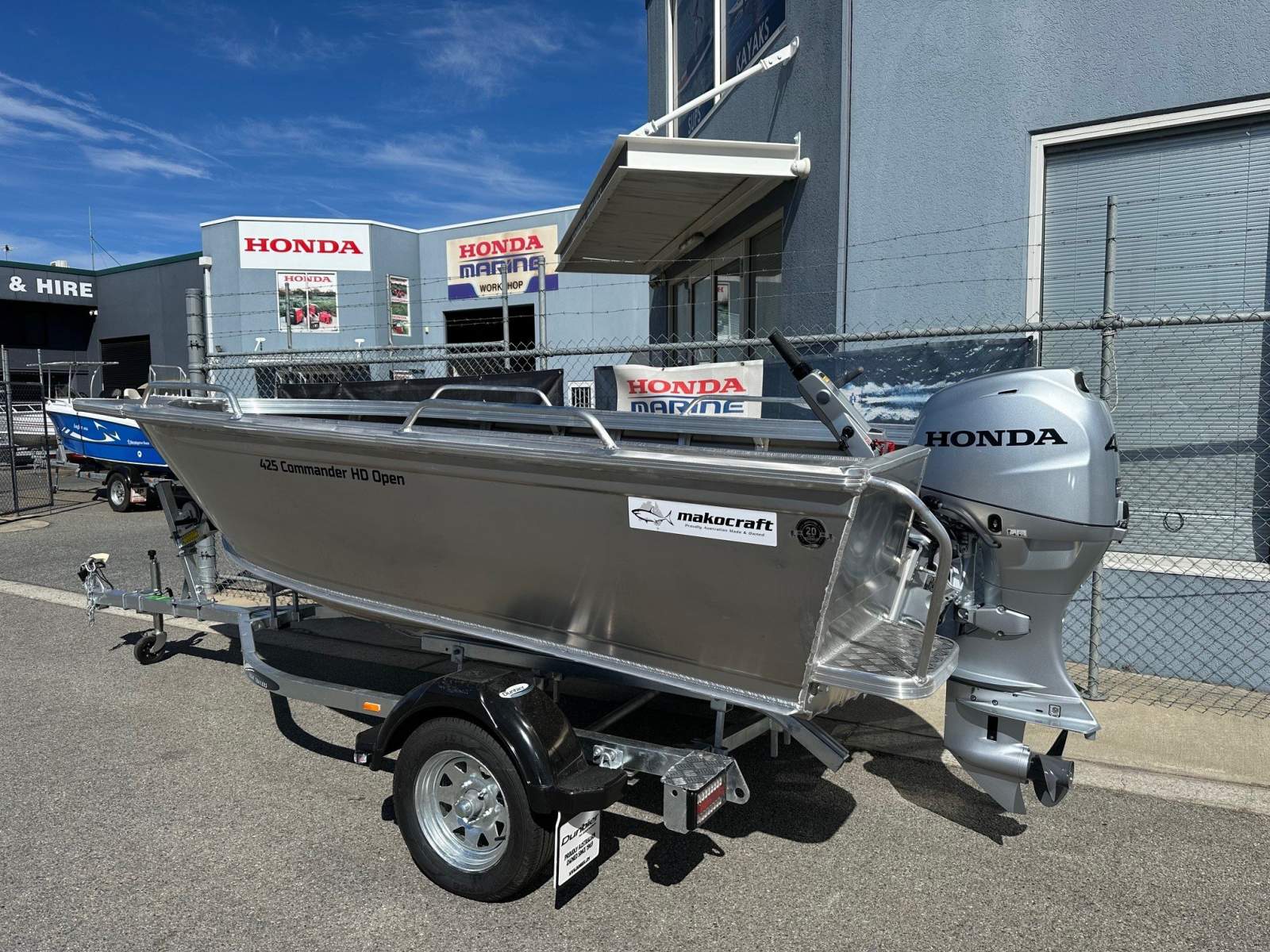 New Makocraft 425 Commander HD Open 2025 Stock available now!