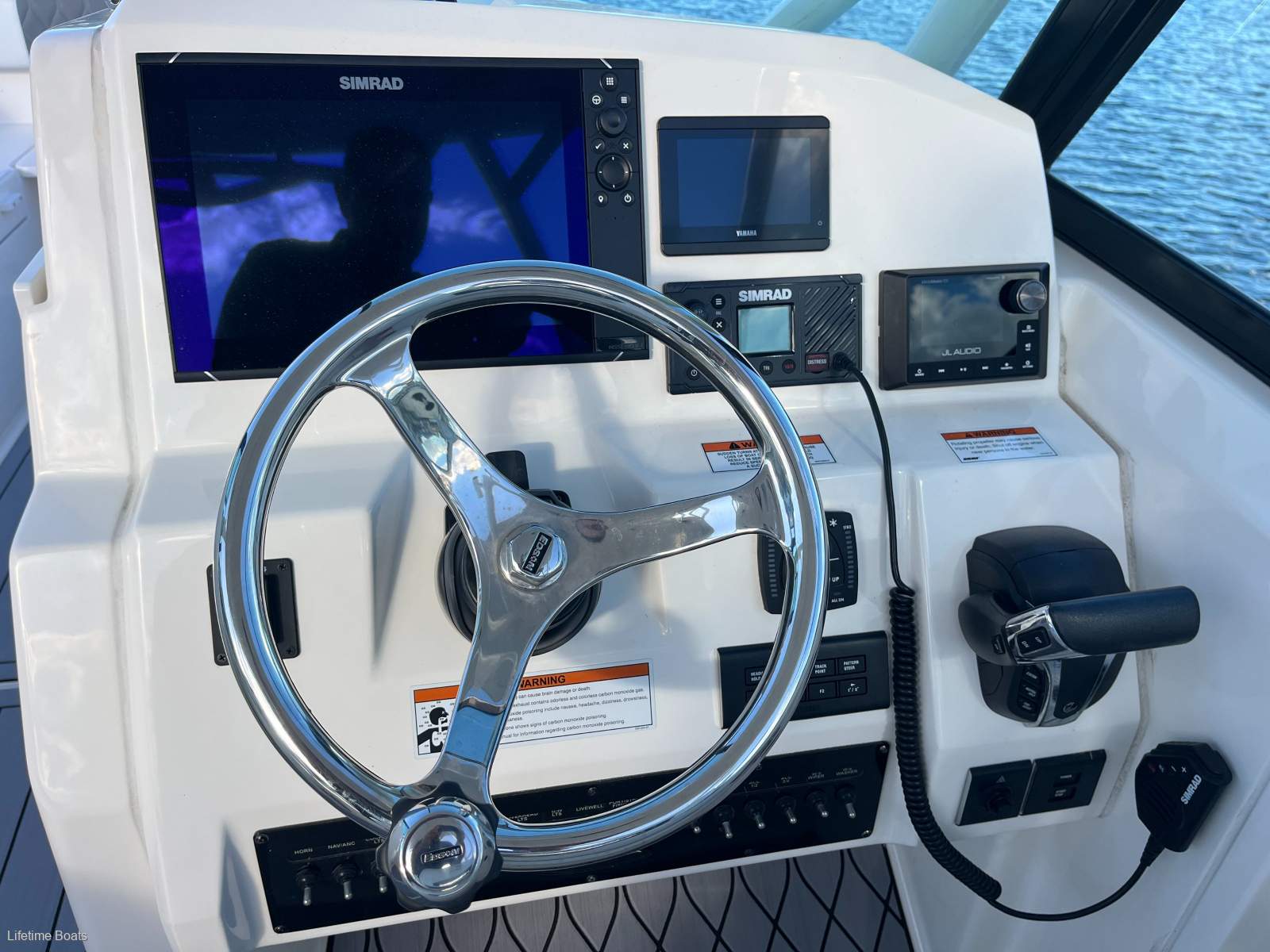 Cobia 240DC