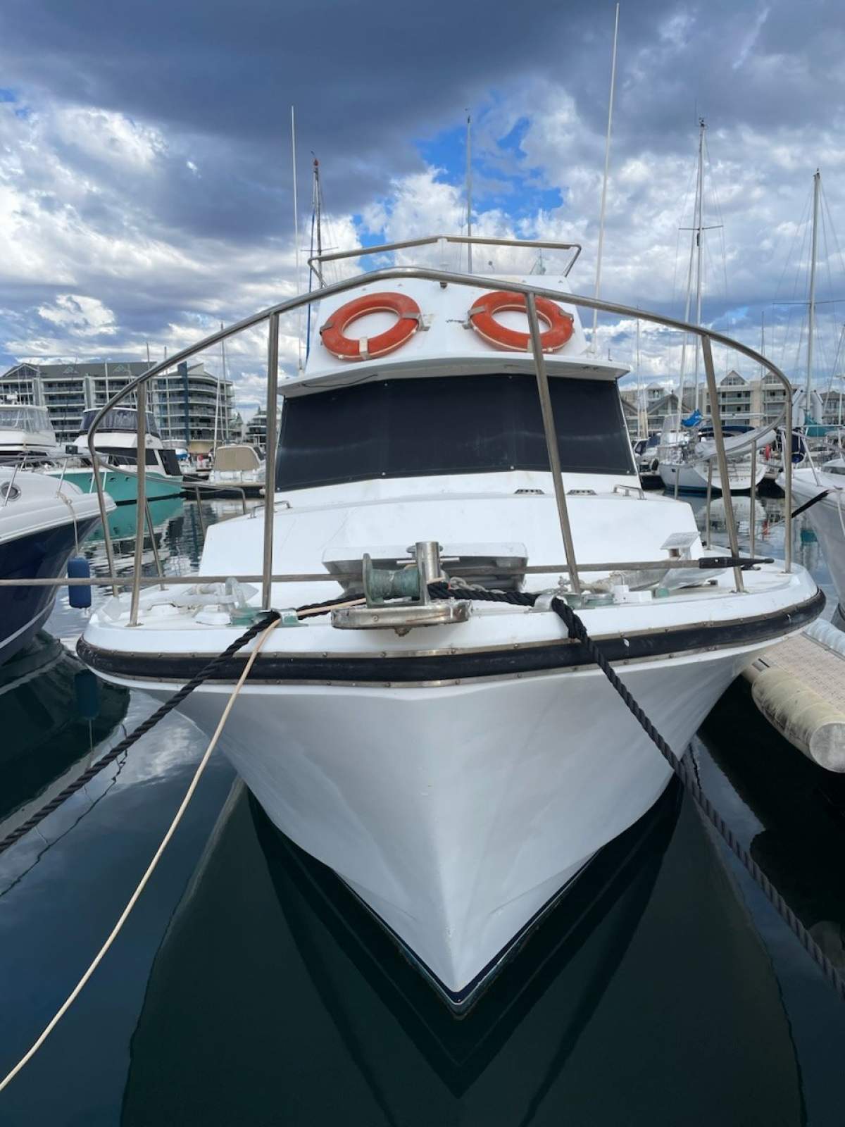 Northshore 37 Flybridge Cruiser