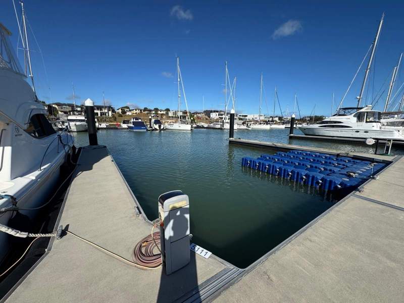 15m HIDDEN HARBOUR SAFETY BEACH