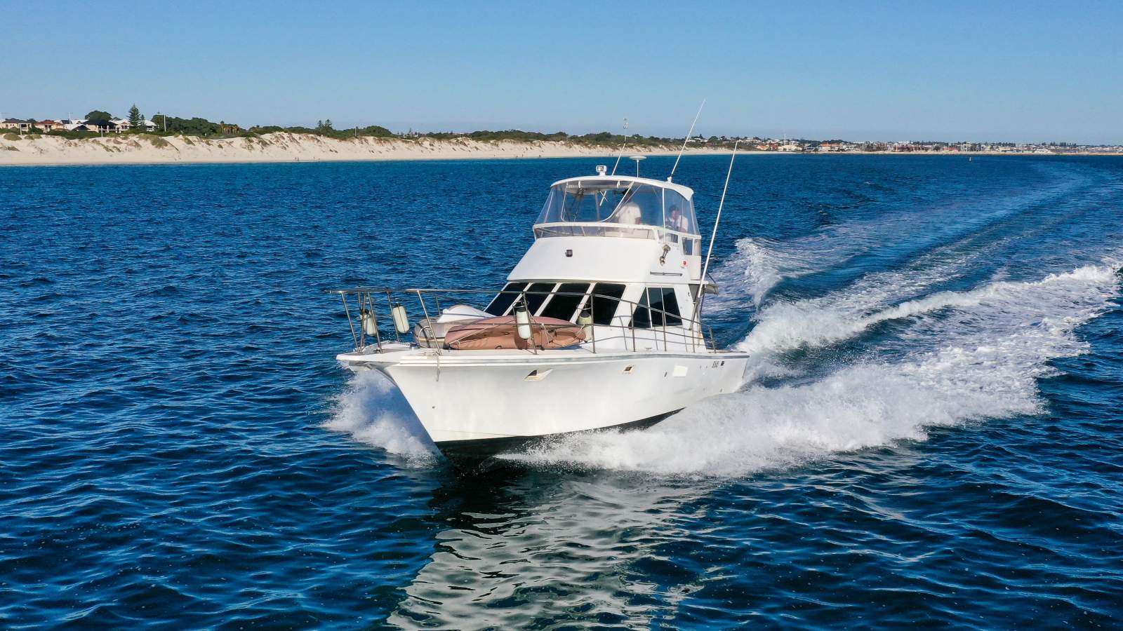 Prestige 40 Flybridge Cruiser - Only 45 Hrs