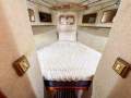 Prestige 40 Flybridge Cruiser - Only 45 Hrs