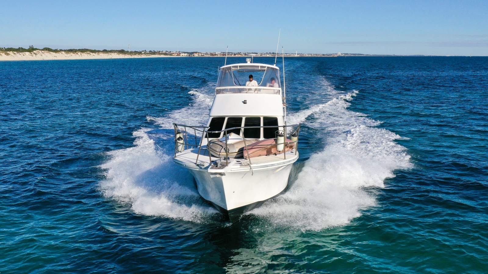 Prestige 40 Flybridge Cruiser - Only 45 Hrs