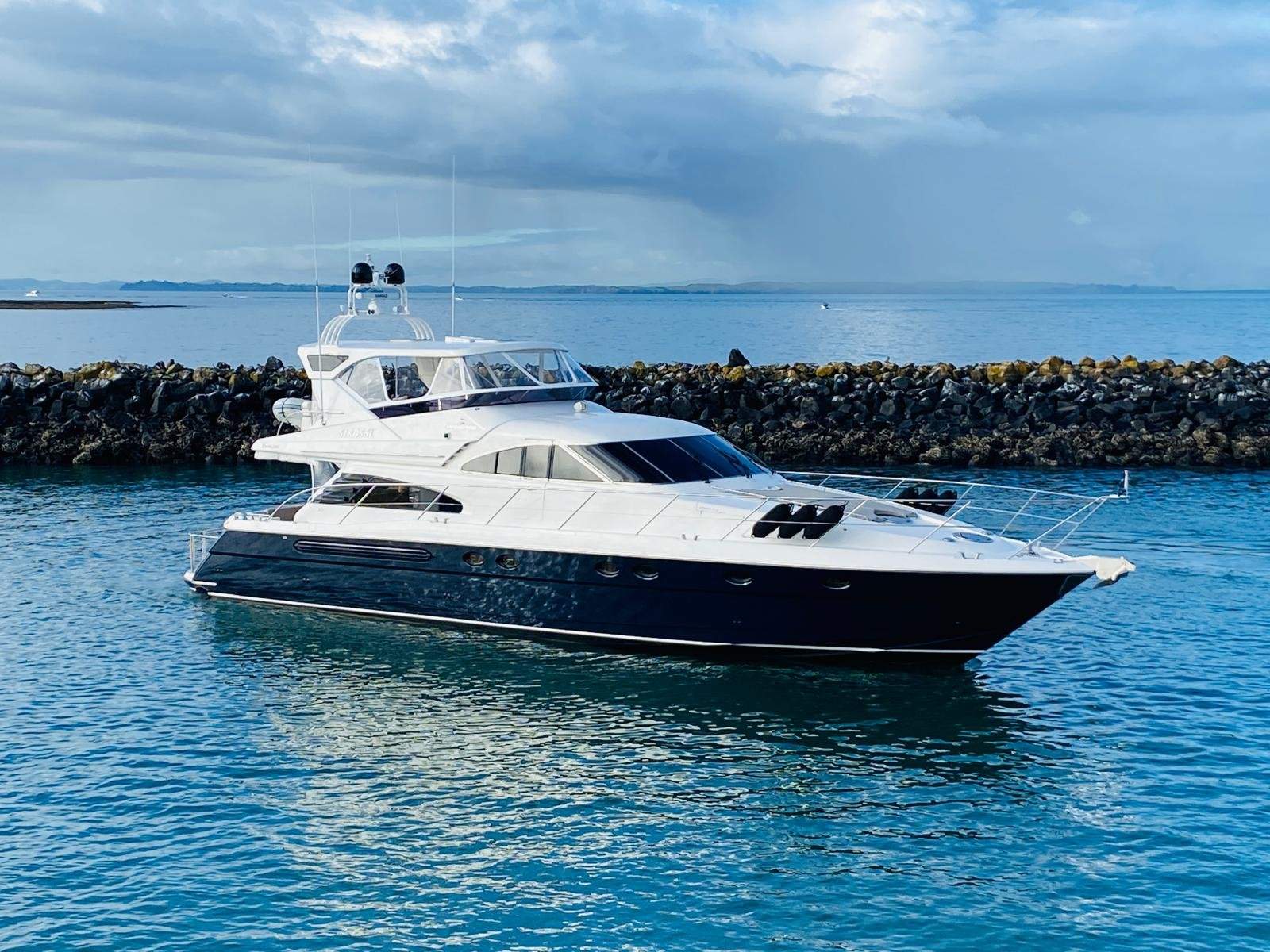 Fairline Squadron 65