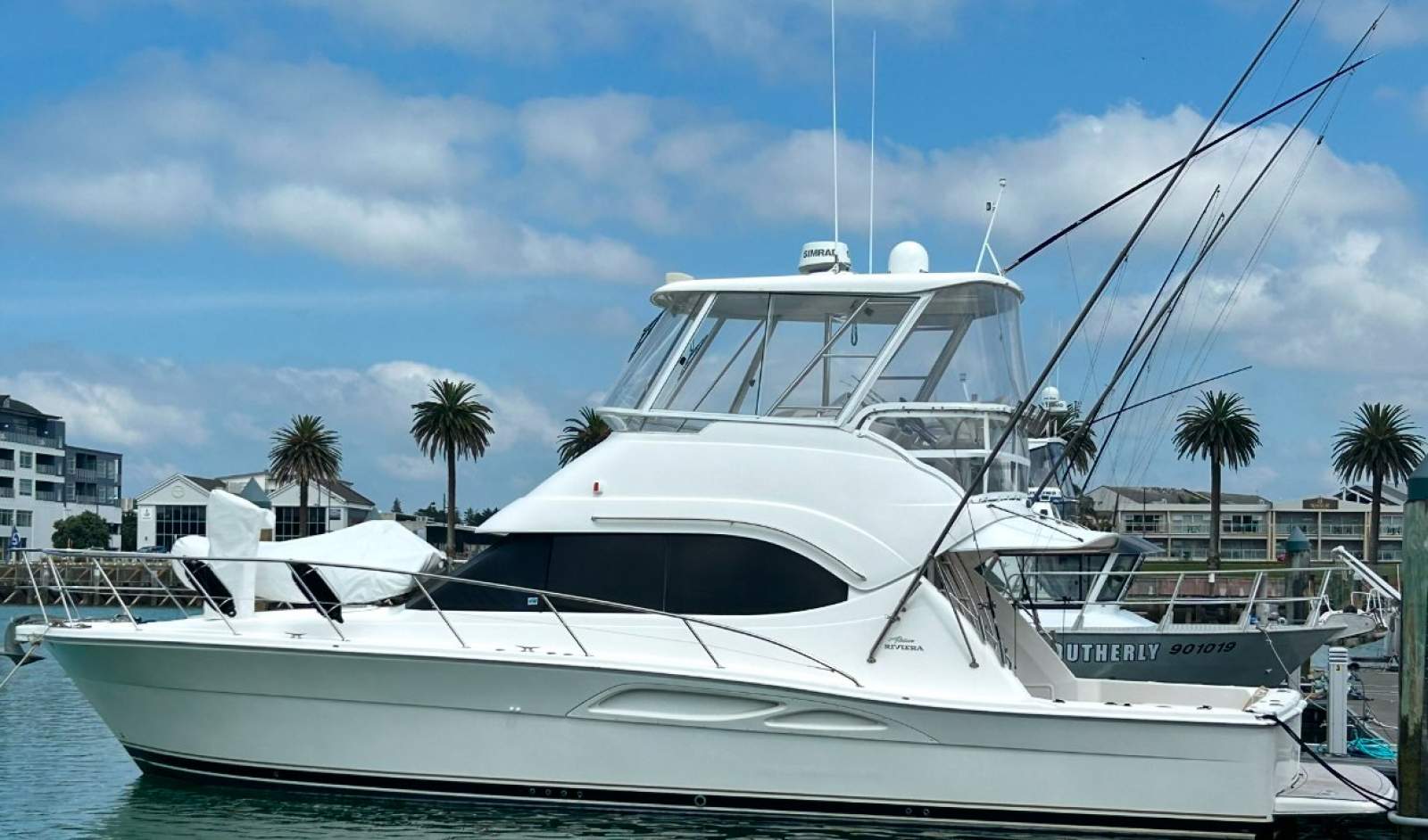 Riviera 40 Platinum Flybridge