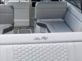 New Sea Ray 250 SDX OB Bowrider