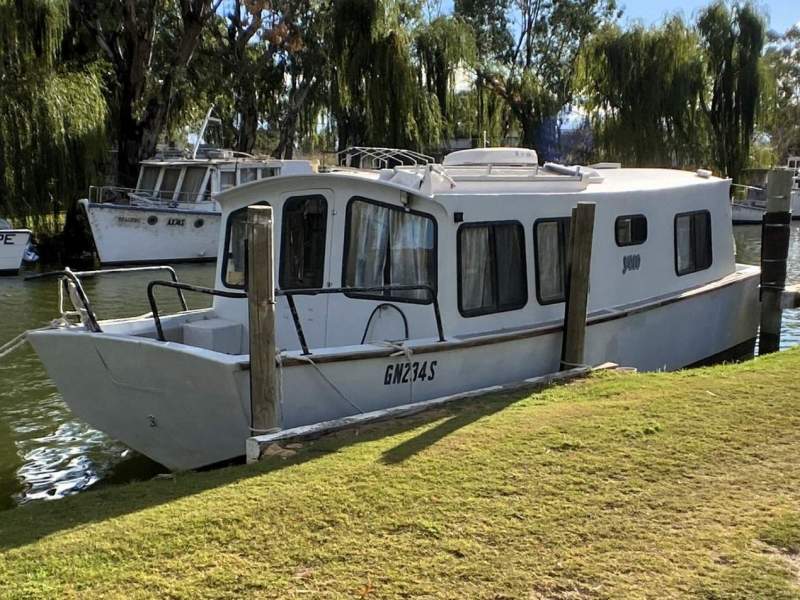 "YOLO" Trailerable One Bed Houseboat, Great Value.