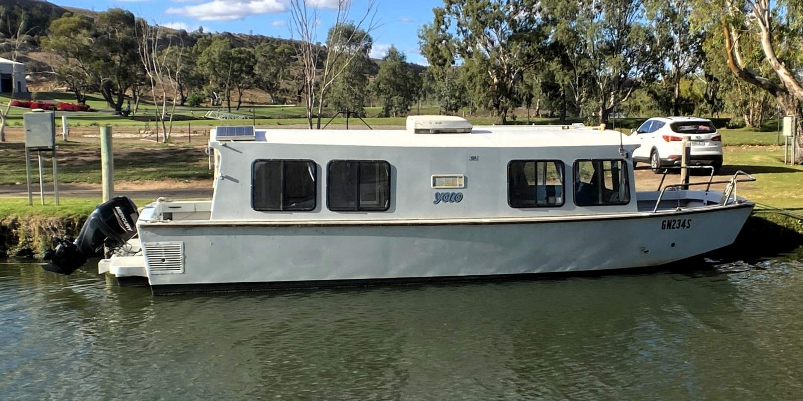 "YOLO" Trailerable One Bed Houseboat, Great Value.