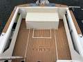 Caribbean 26 Flybridge Cruiser