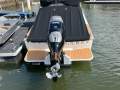 Caribbean 26 Flybridge Cruiser
