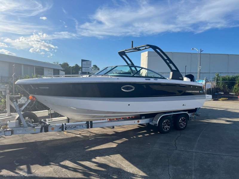 Chaparral 250 OSX