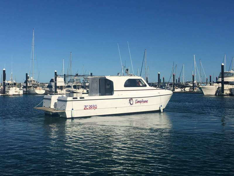 Nustar Catamaran Commet