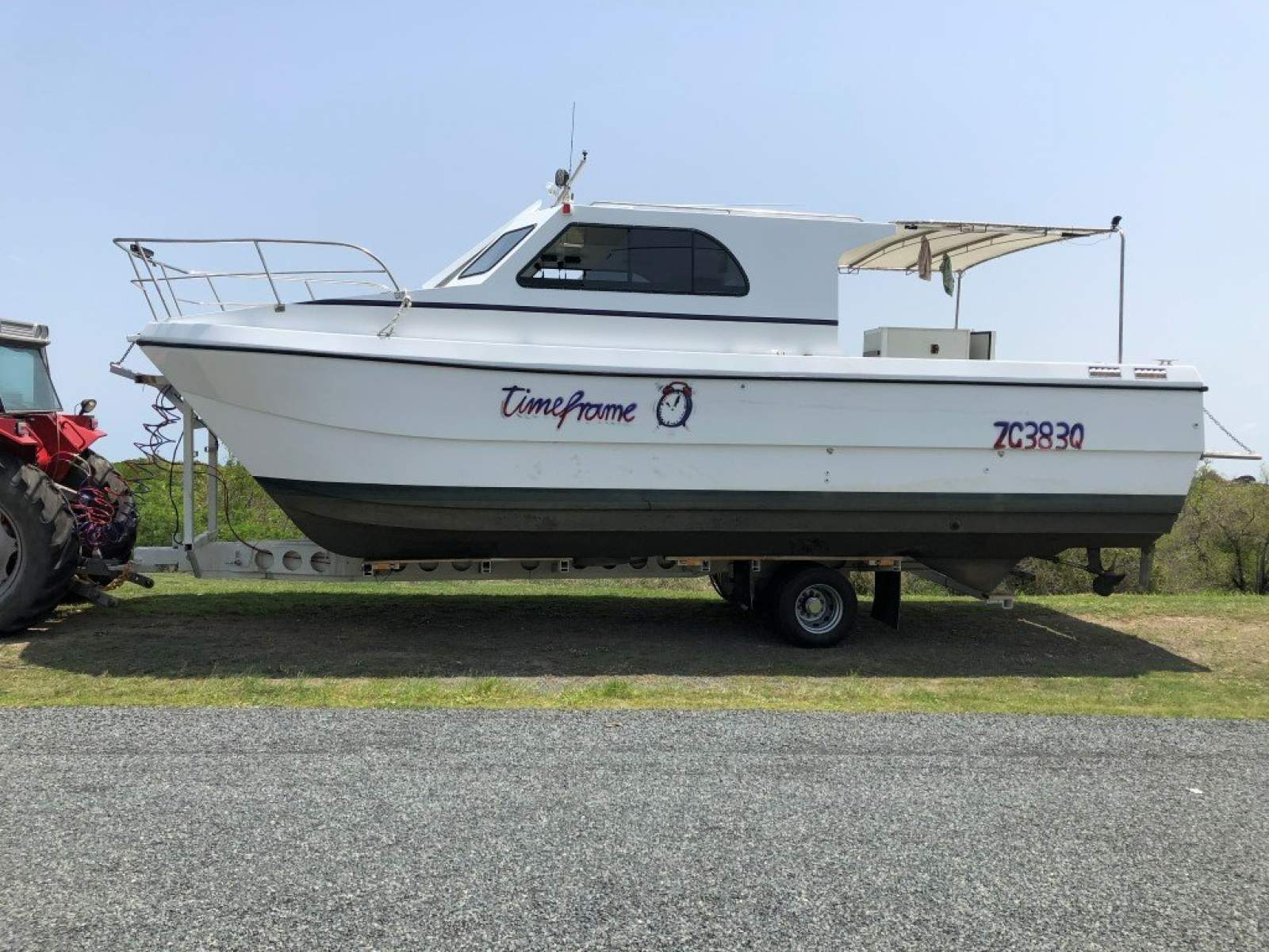 Nustar Catamaran Commet
