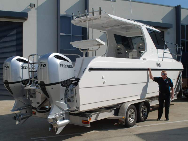 Leisurecat 8000 Sportsfisher 2 x 250HP Honda's