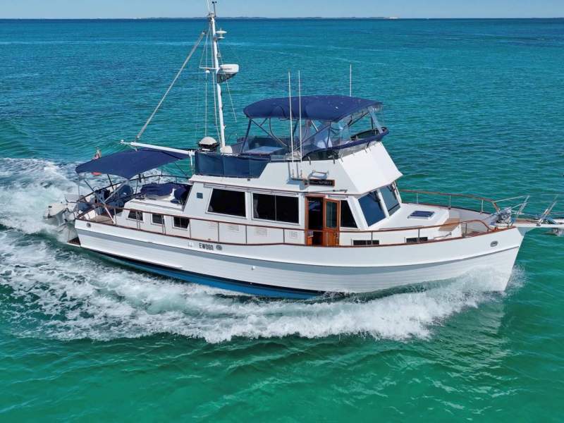 Grand Banks 42 Classic - Featuring full beam master stateroom