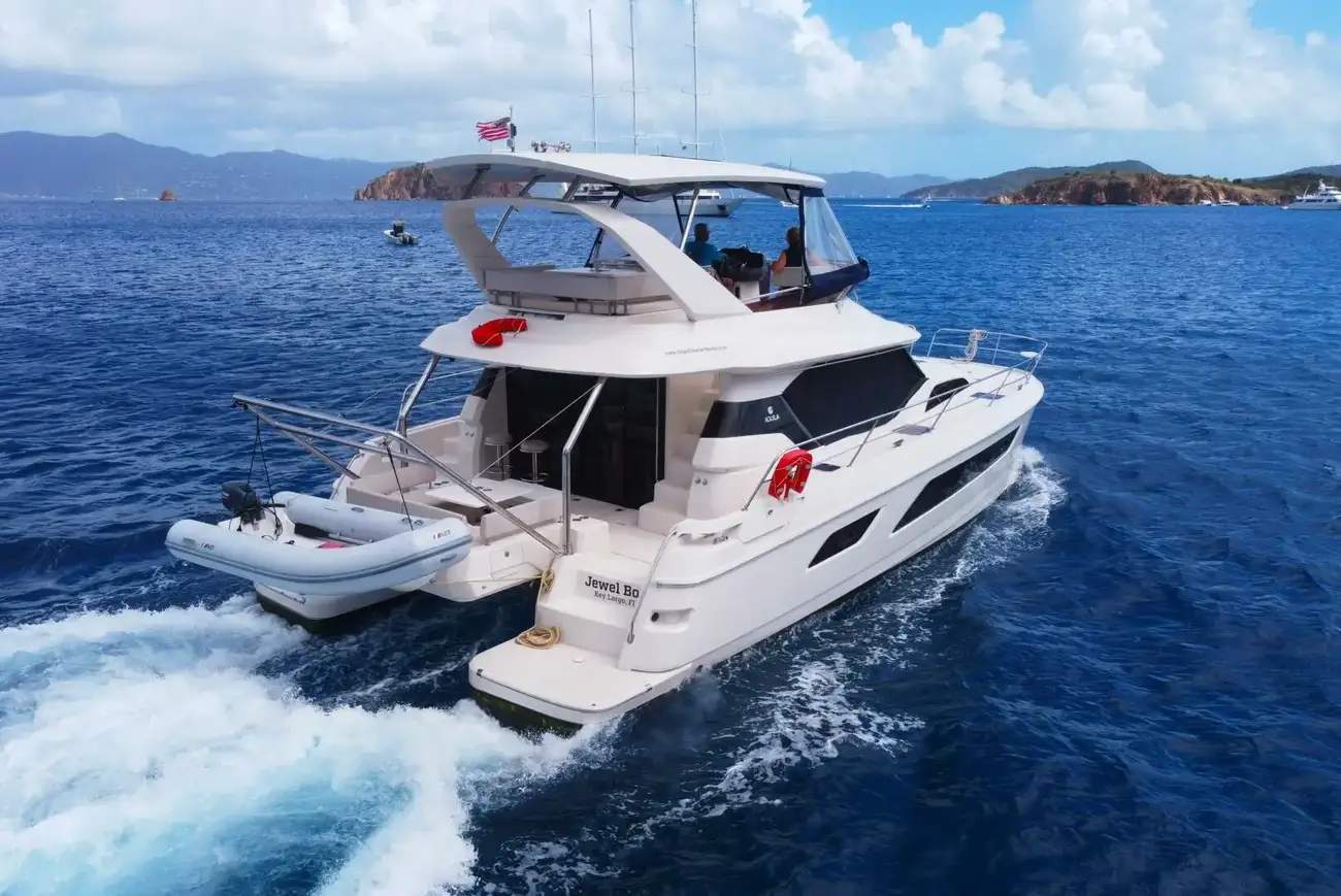 Aquila 44
