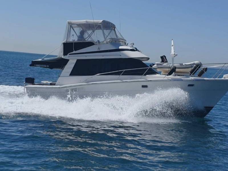 Riviera 35 Blue Water Fly Bridge