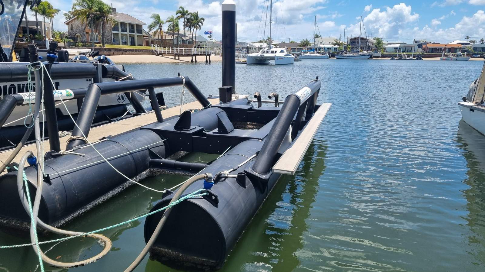 AIRDOCK - 2022 Marinescapes CF 7.5 x 8M Catamaran
