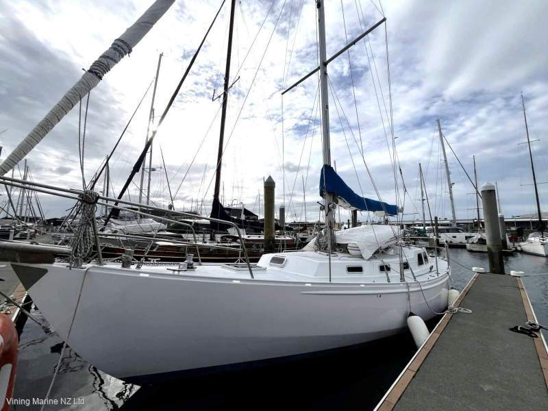 Roberts 36 Offshore Cruiser
