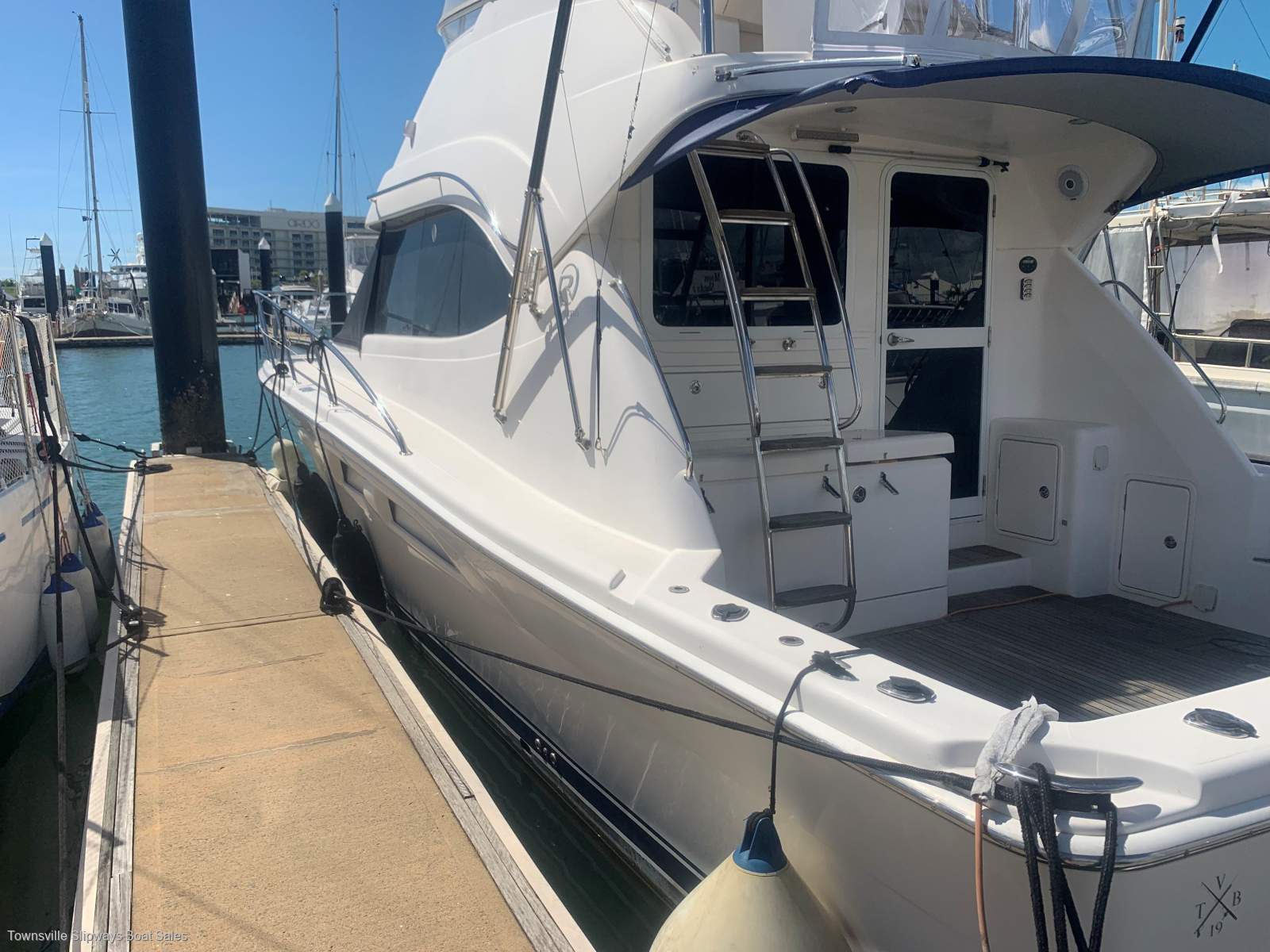 Riviera 38 Open Flybridge