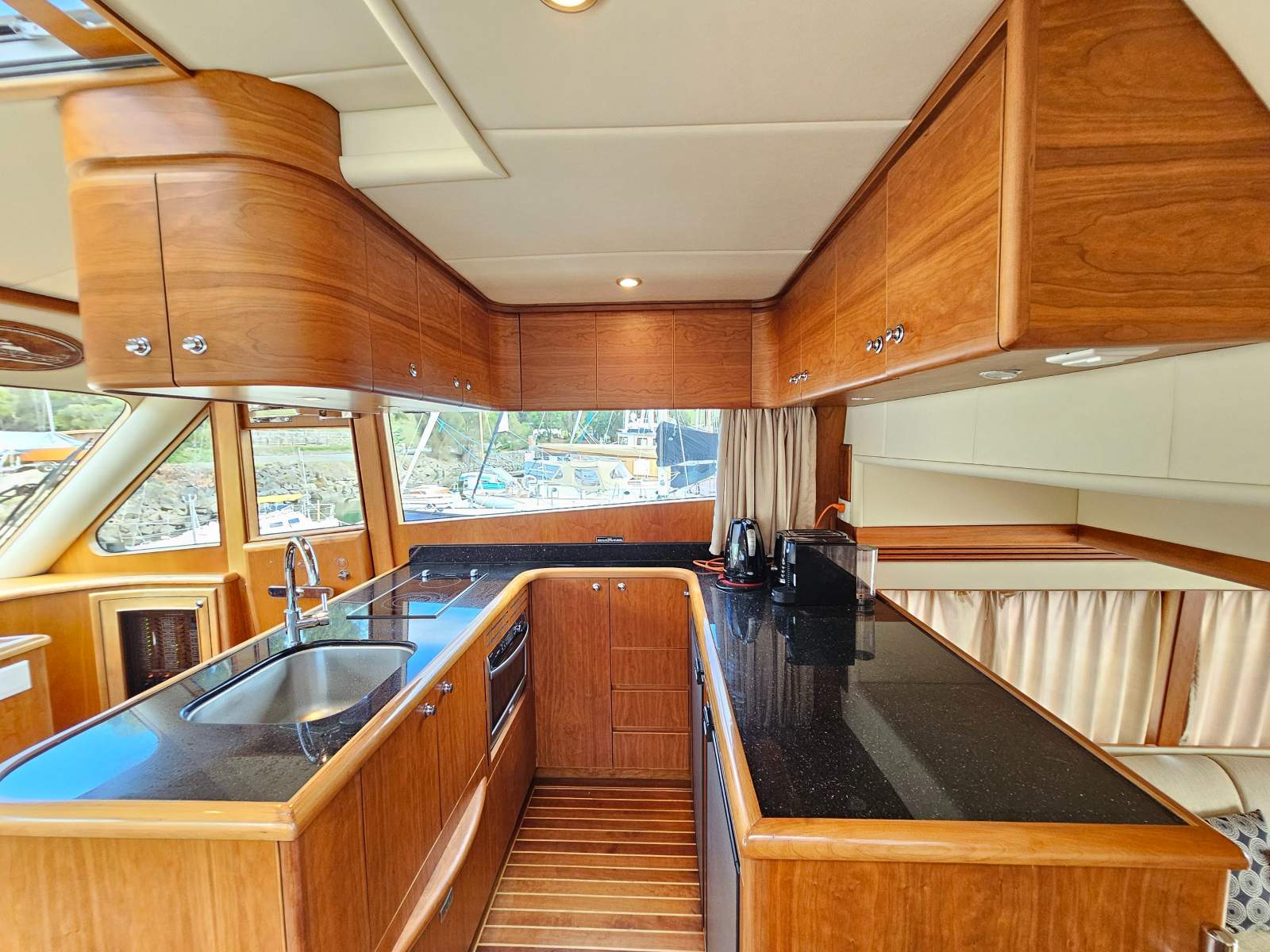 Pama 54 Pilothouse