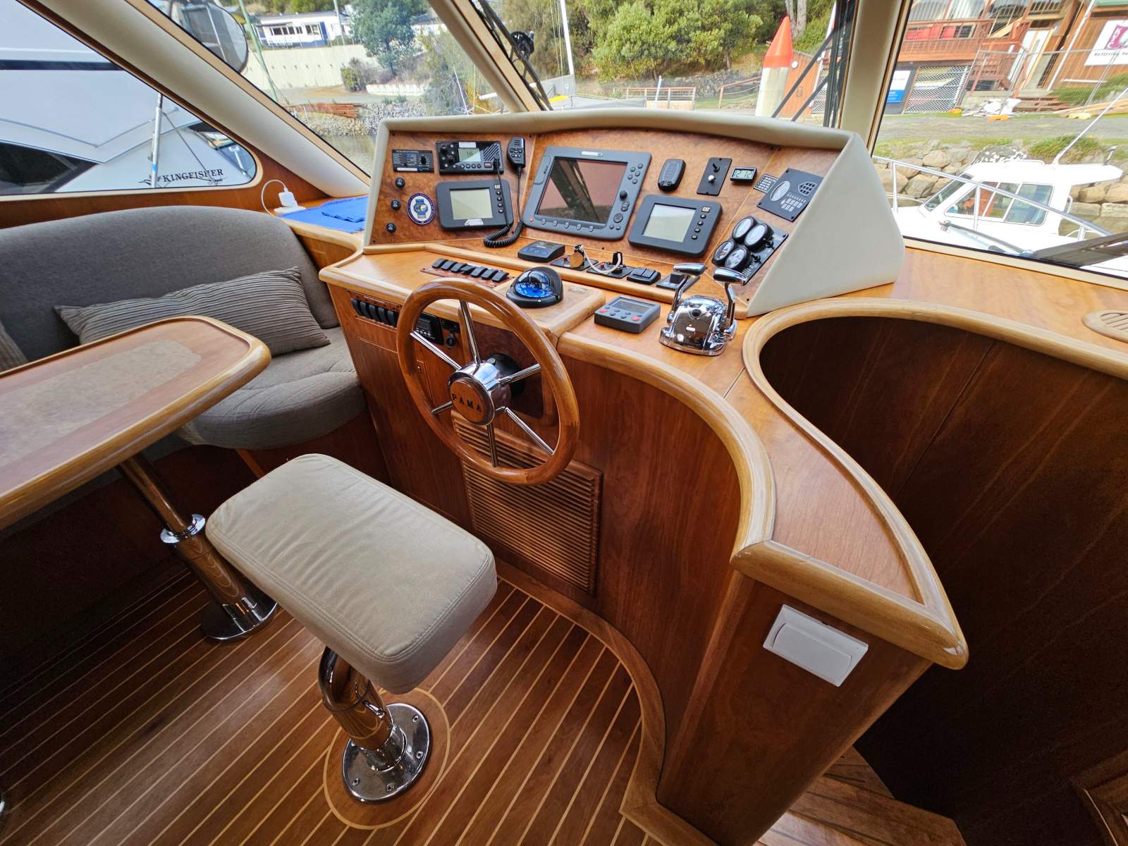 Pama 54 Pilothouse