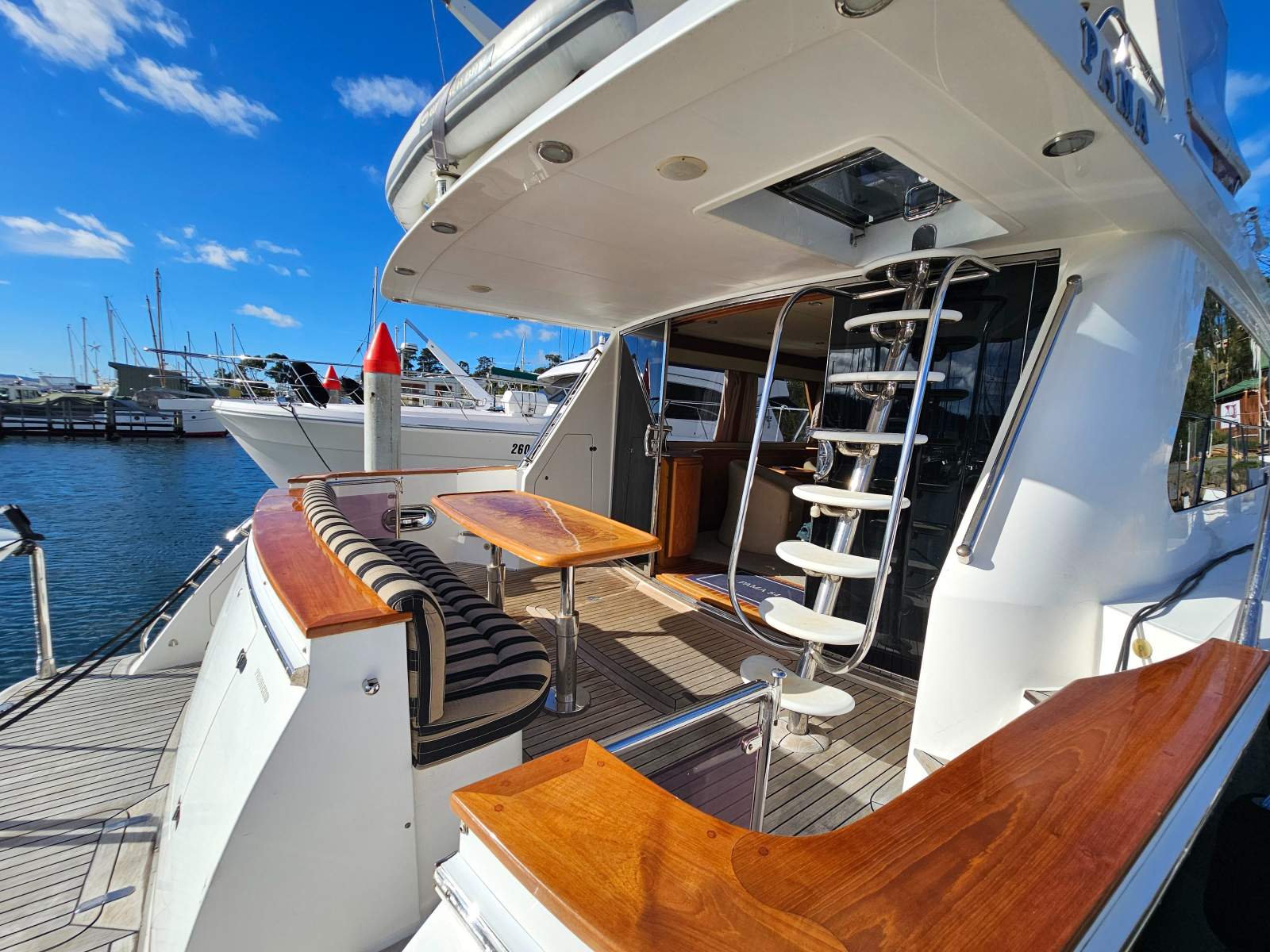 Pama 54 Pilothouse