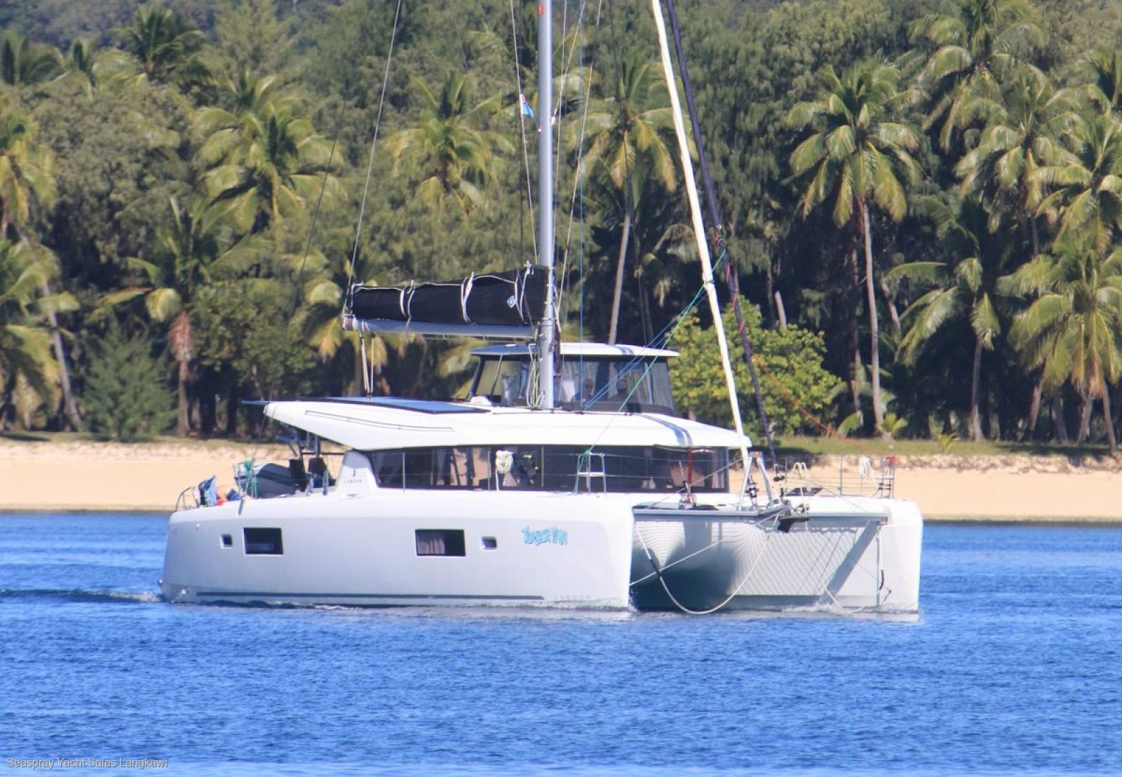 Lagoon 42 Owners Version 2020/2021:Lagoon 42 Catamaran for sale