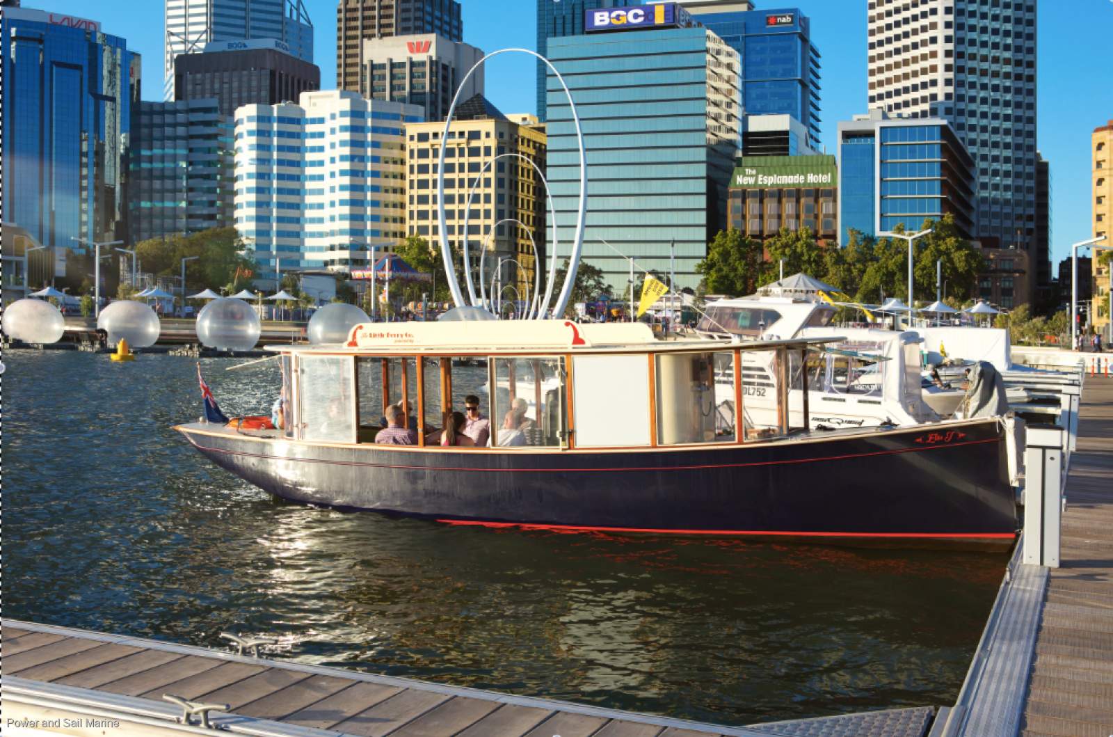 Secret 20 Electric Charter Vessel 2E Survey 11 pax