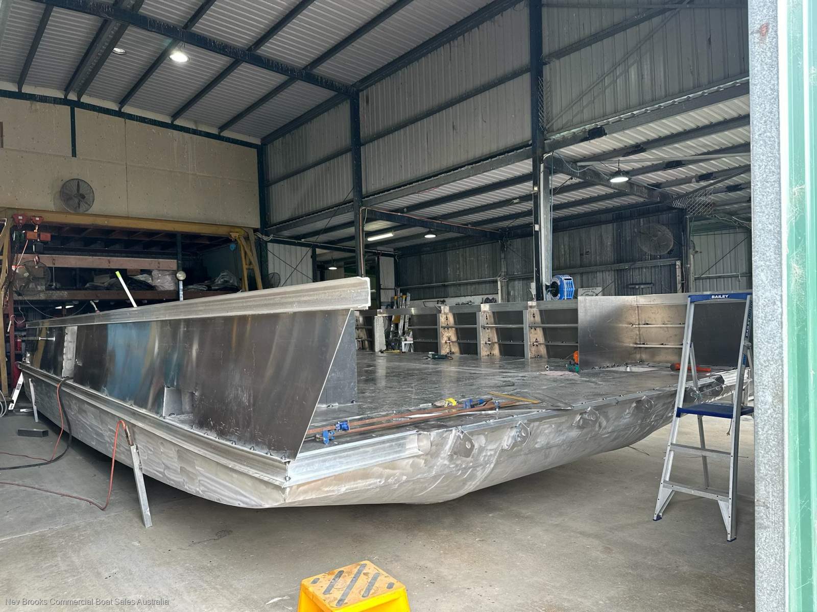 Alumarine 11.9m LCT