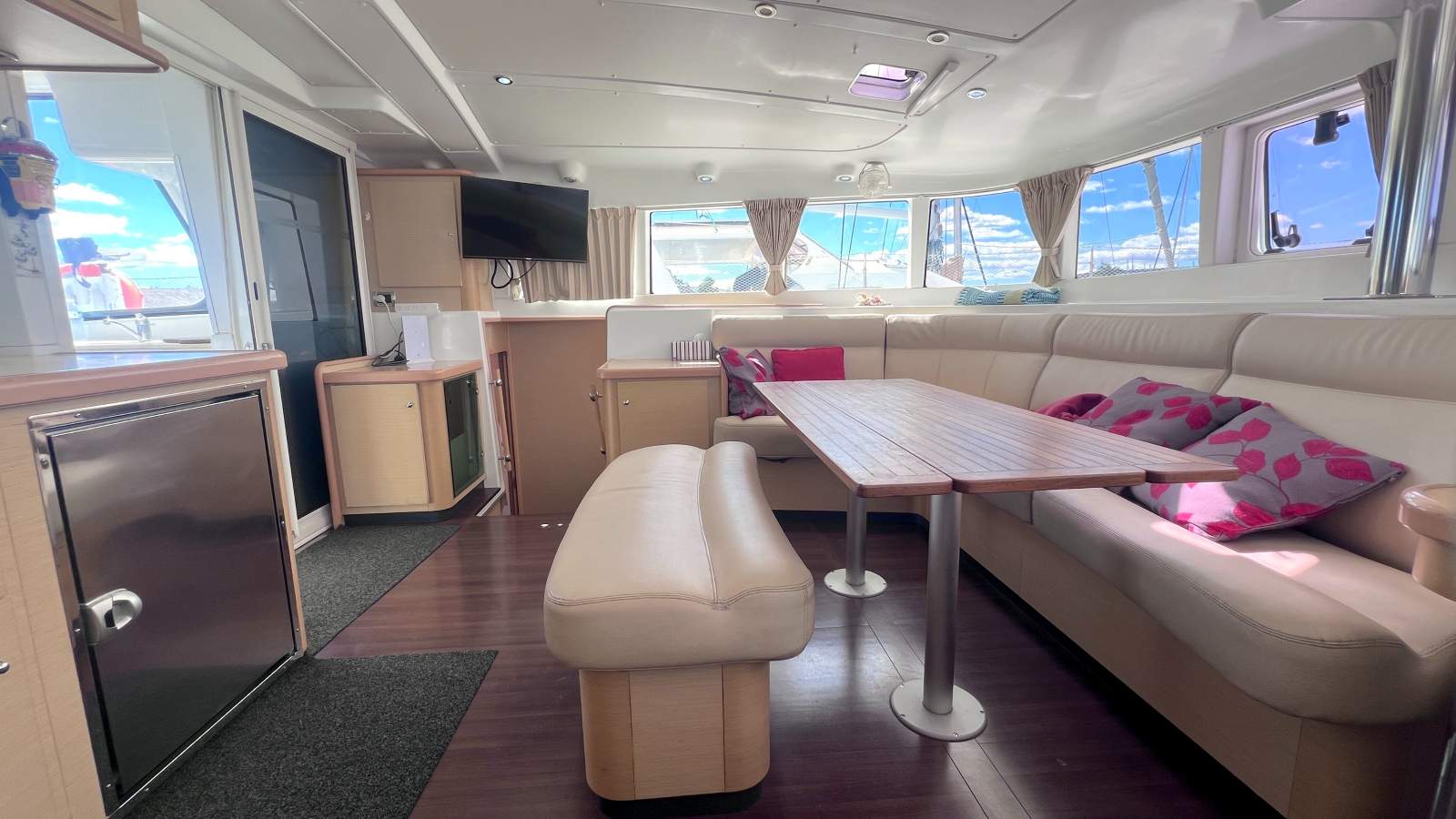 Lagoon 440